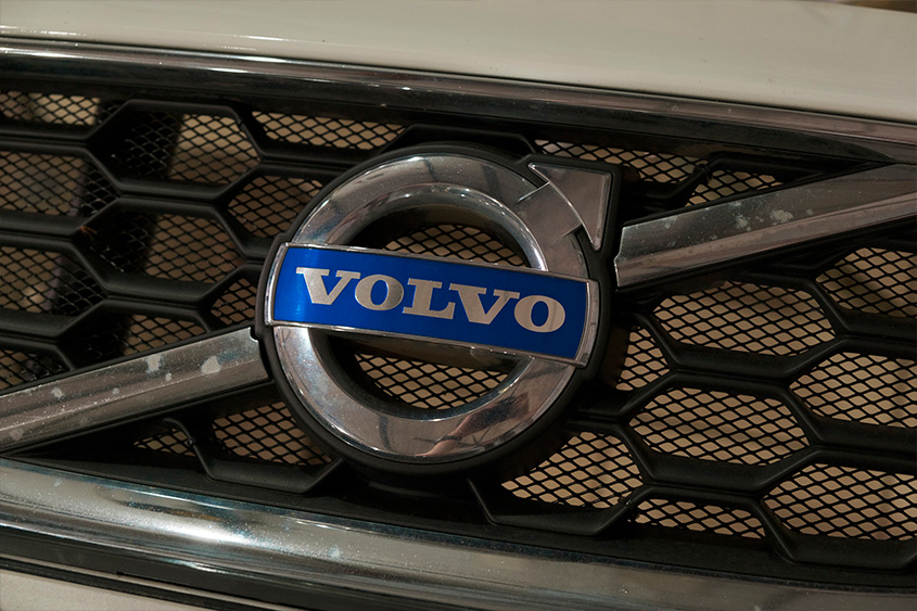 Установка защитных сеток Volvo XC70