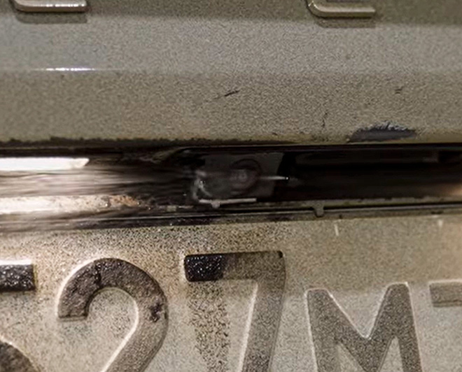 Установка омывателя камеры Geely